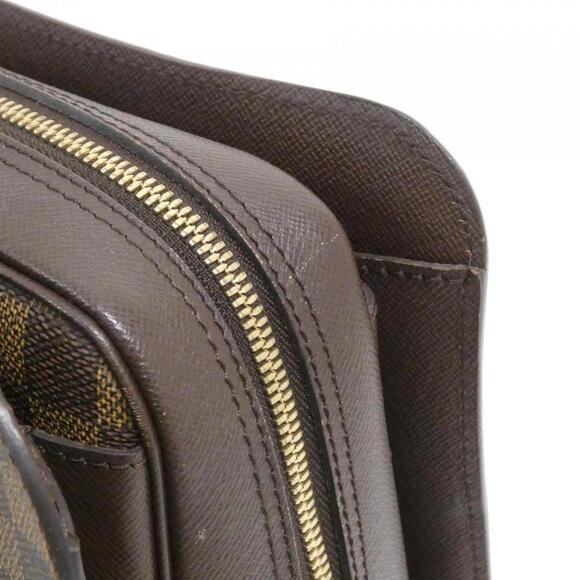 LOUIS VUITTON Authentic Brown Damier Bag - Picture 4 of 10